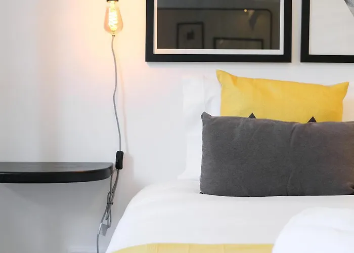 波姆八达公寓 *